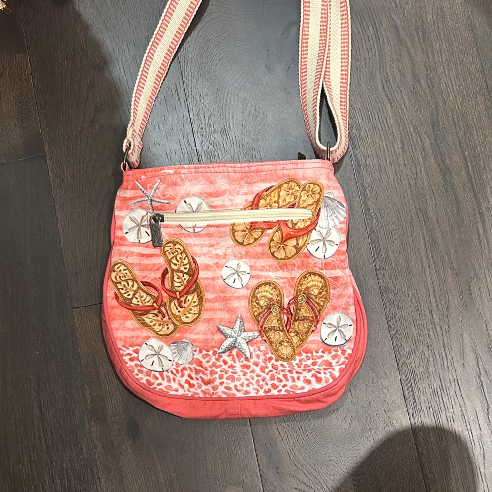 Gorgeous Paul Brent Beach Themed  purse!!